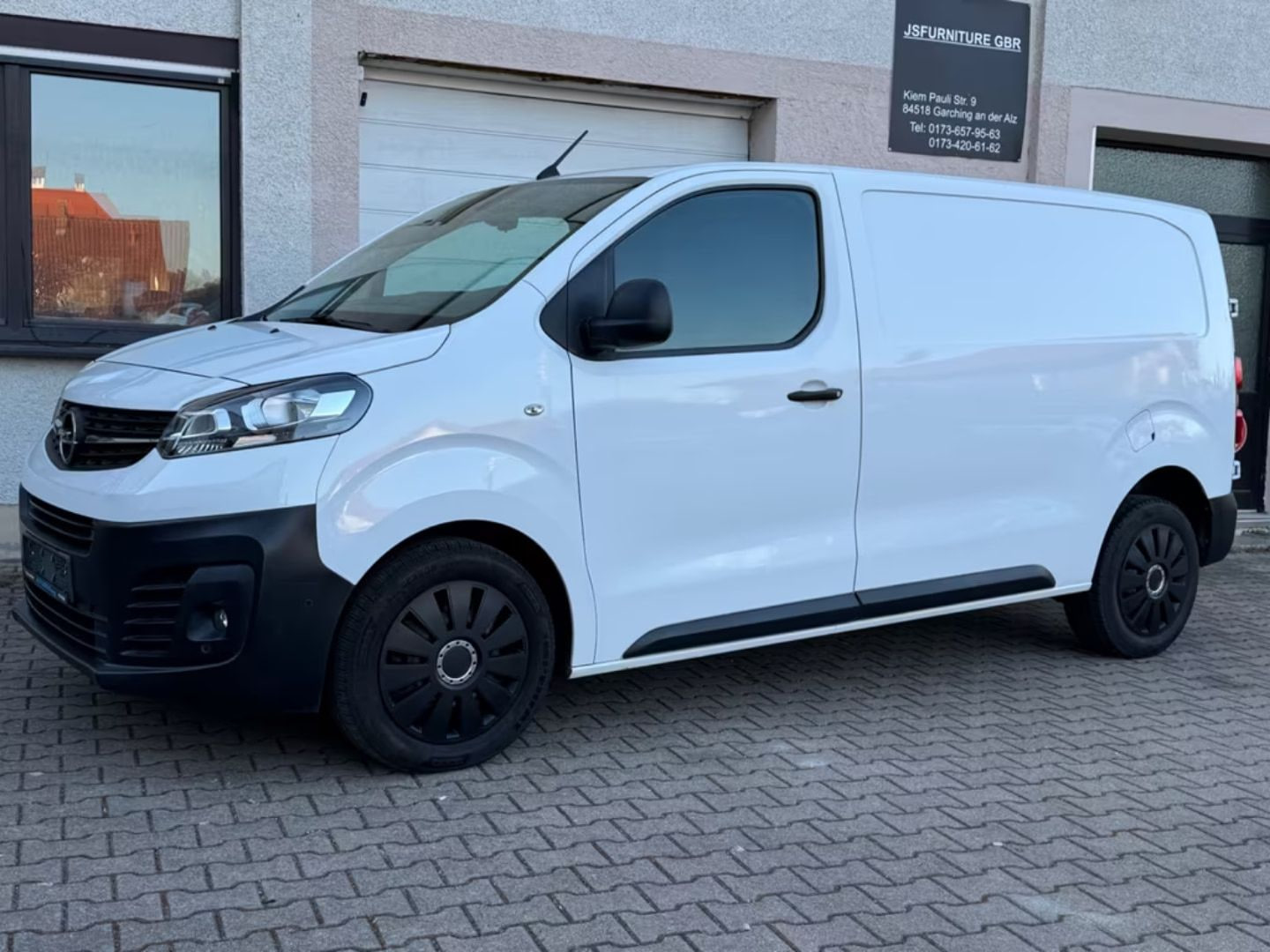 Opel Vivaro — фото 4