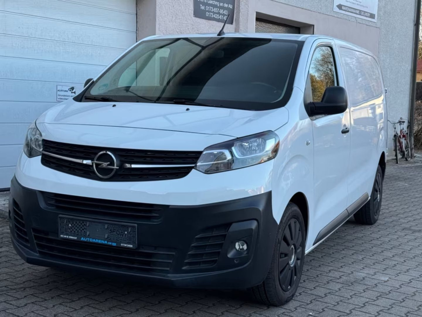 Opel Vivaro — фото 7