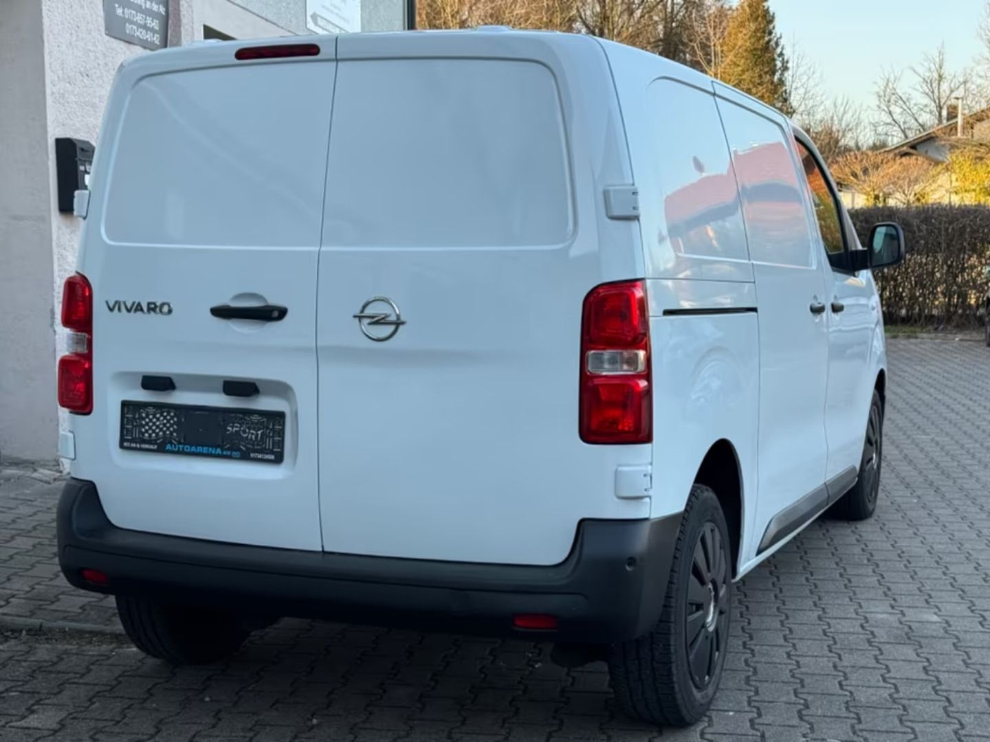 Opel Vivaro — фото 13