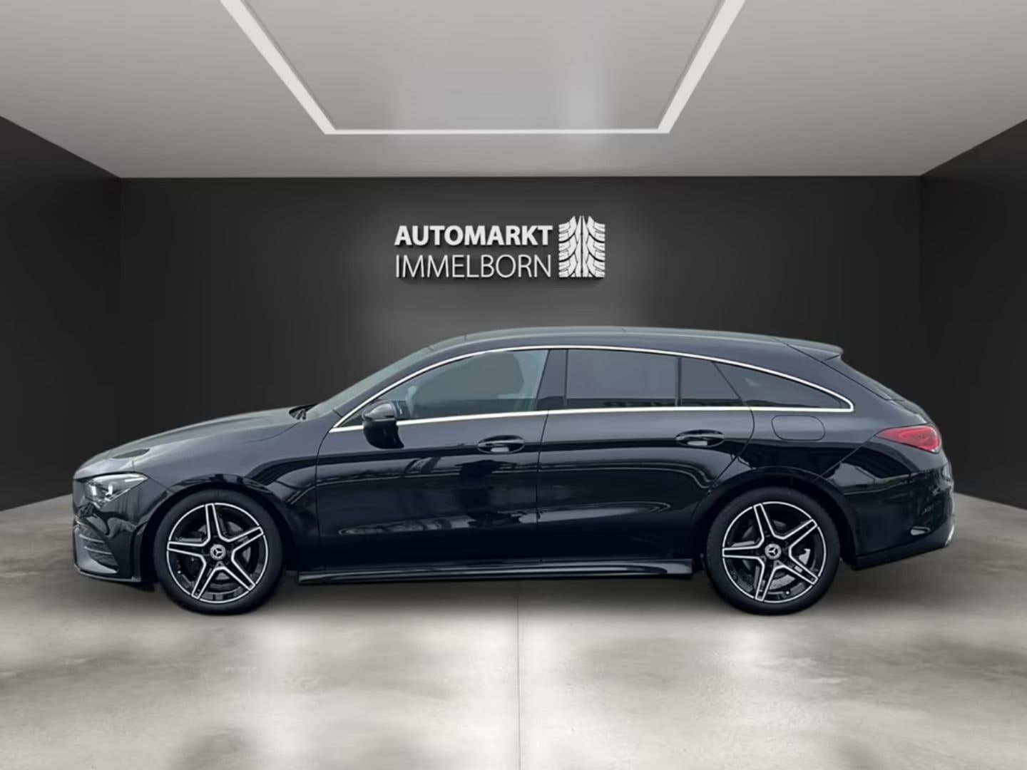 Mercedes-Benz CLA 180 Shooting Brake — фото 14