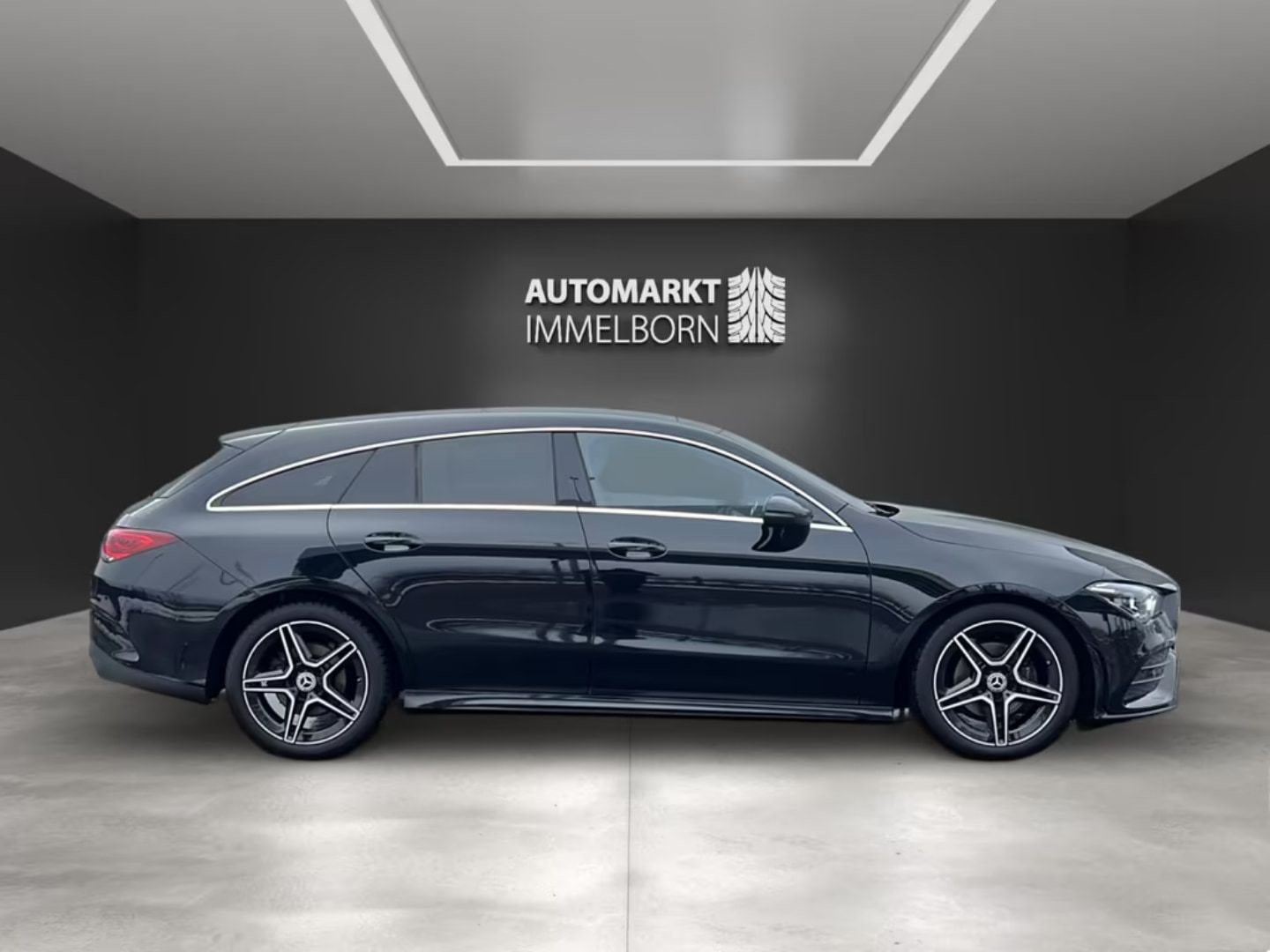 Mercedes-Benz CLA 180 Shooting Brake — фото 15