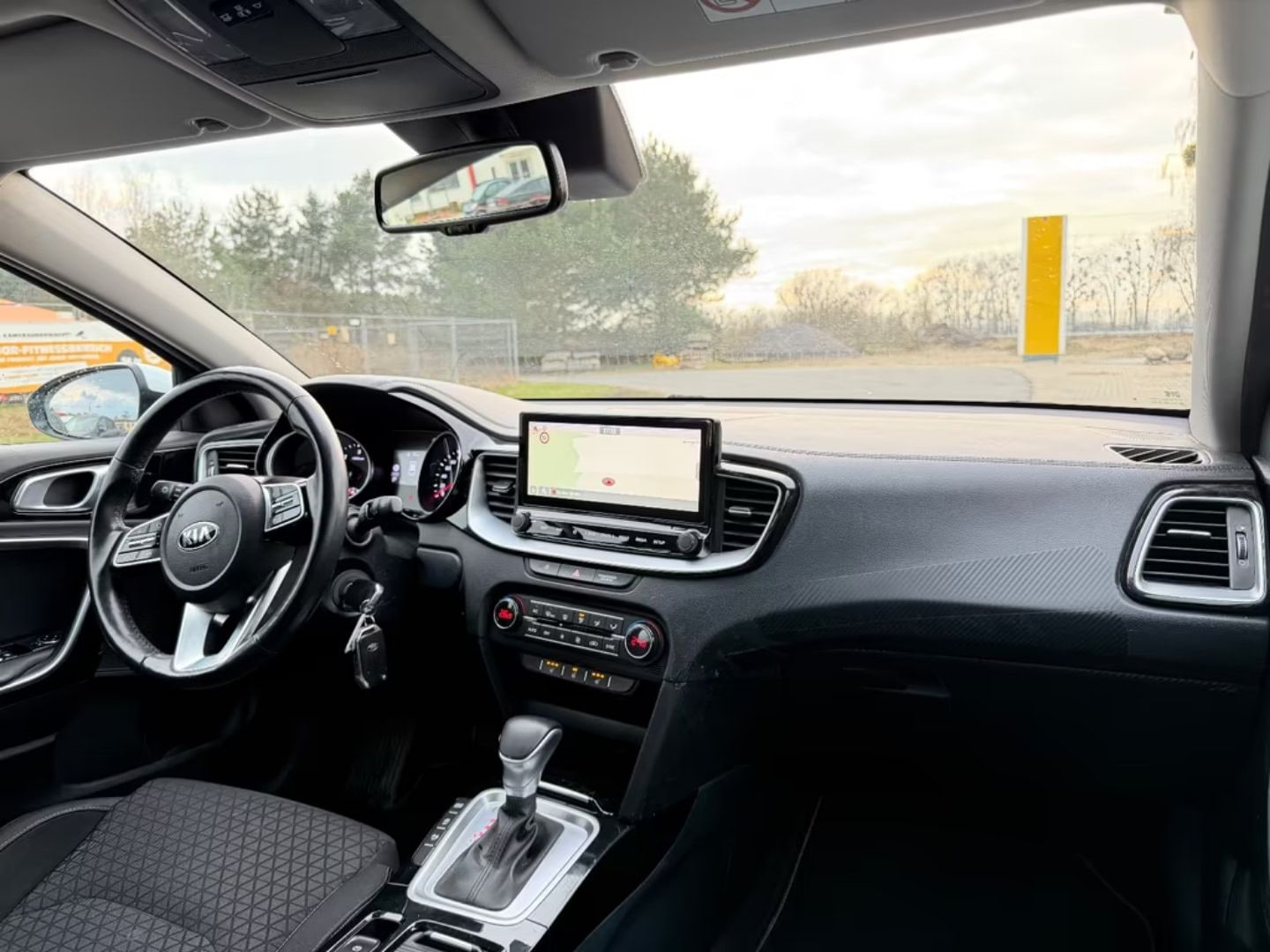Kia cee'd Sportswagon — фото 11