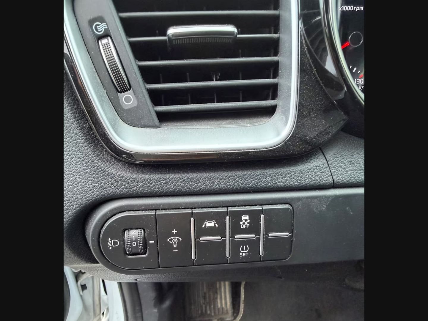 Kia cee'd Sportswagon — фото 15