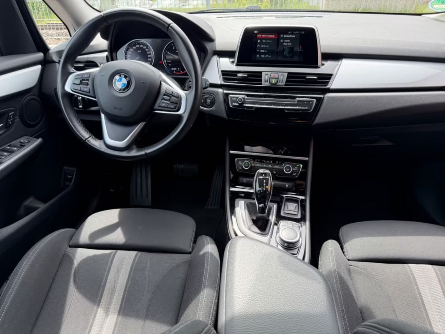 BMW 216 Gran Tourer — фото 3