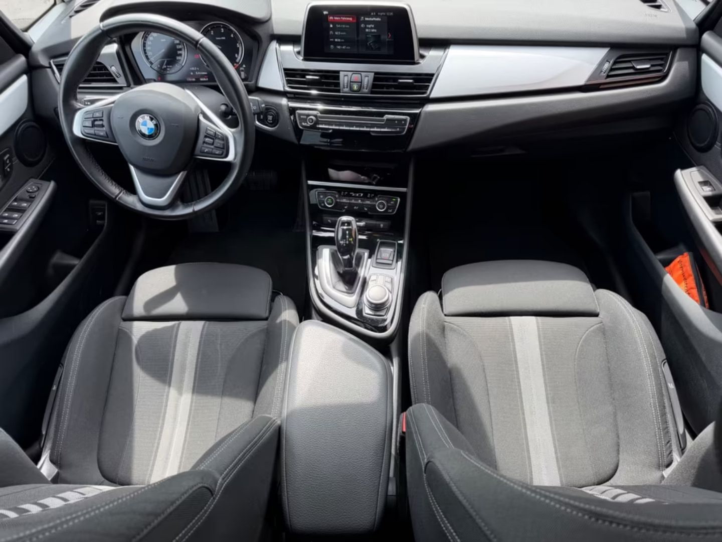 BMW 216 Gran Tourer — фото 7