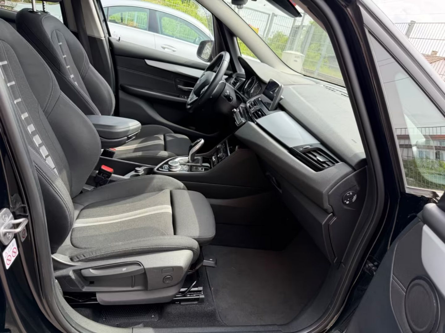 BMW 216 Gran Tourer — фото 12