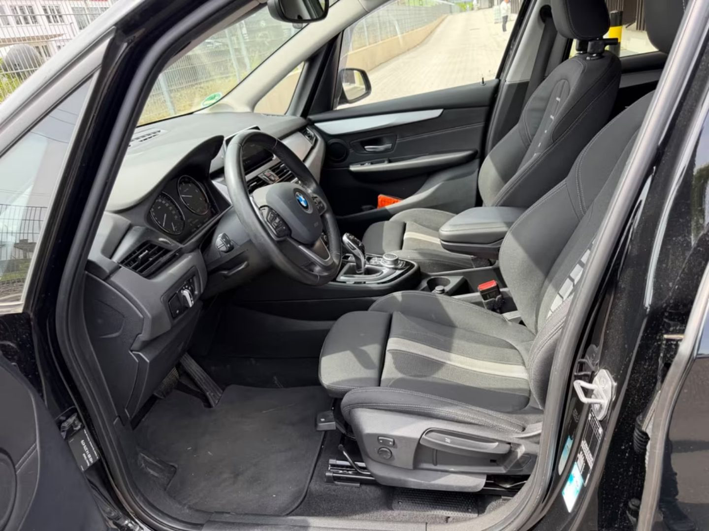BMW 216 Gran Tourer — фото 15