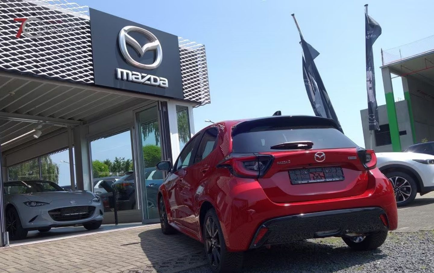Mazda 2 Hybrid — фото 7