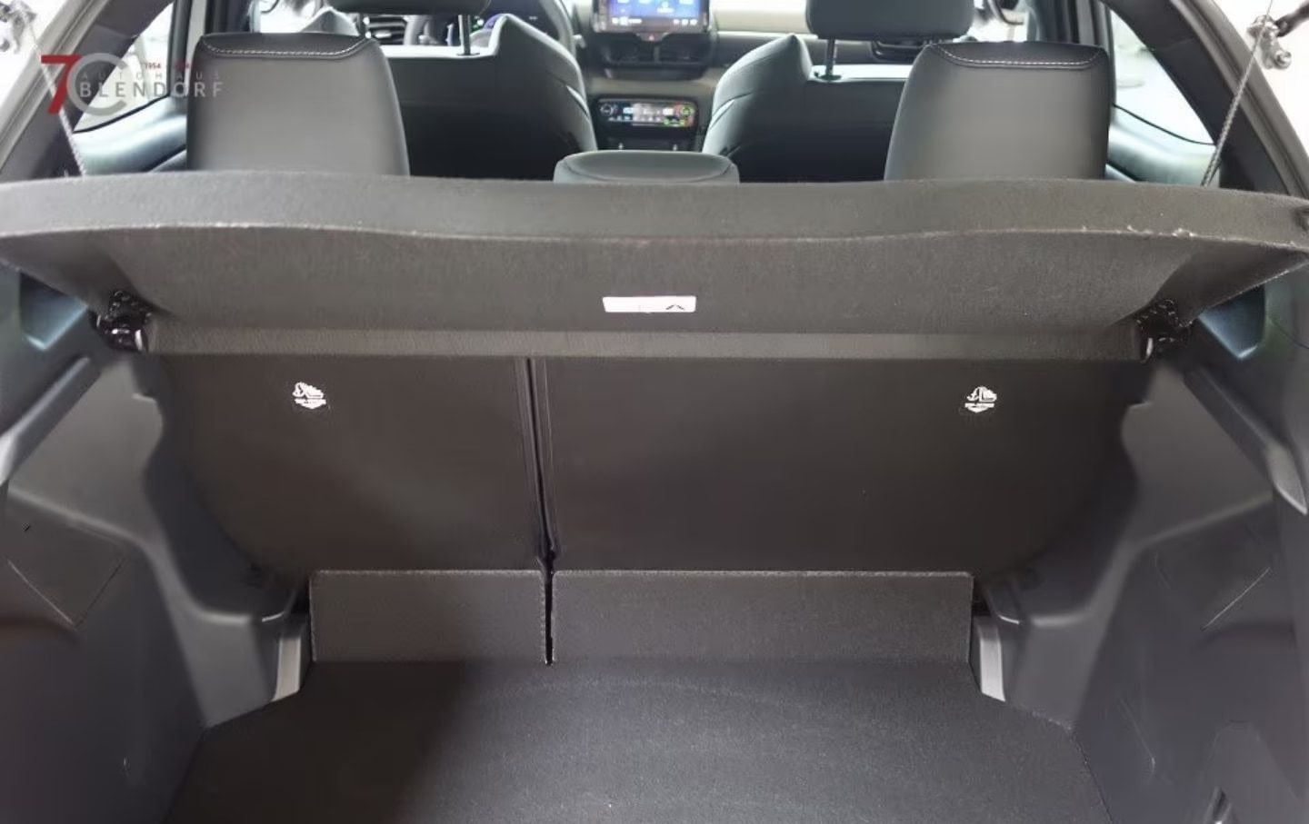 Mazda 2 Hybrid — фото 9
