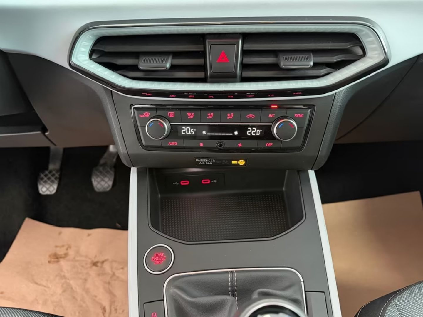 Seat Ibiza — фото 10