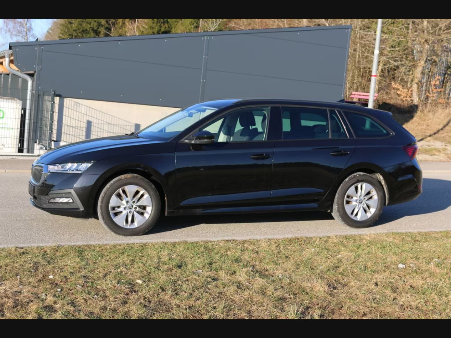 Skoda Octavia — фото 2