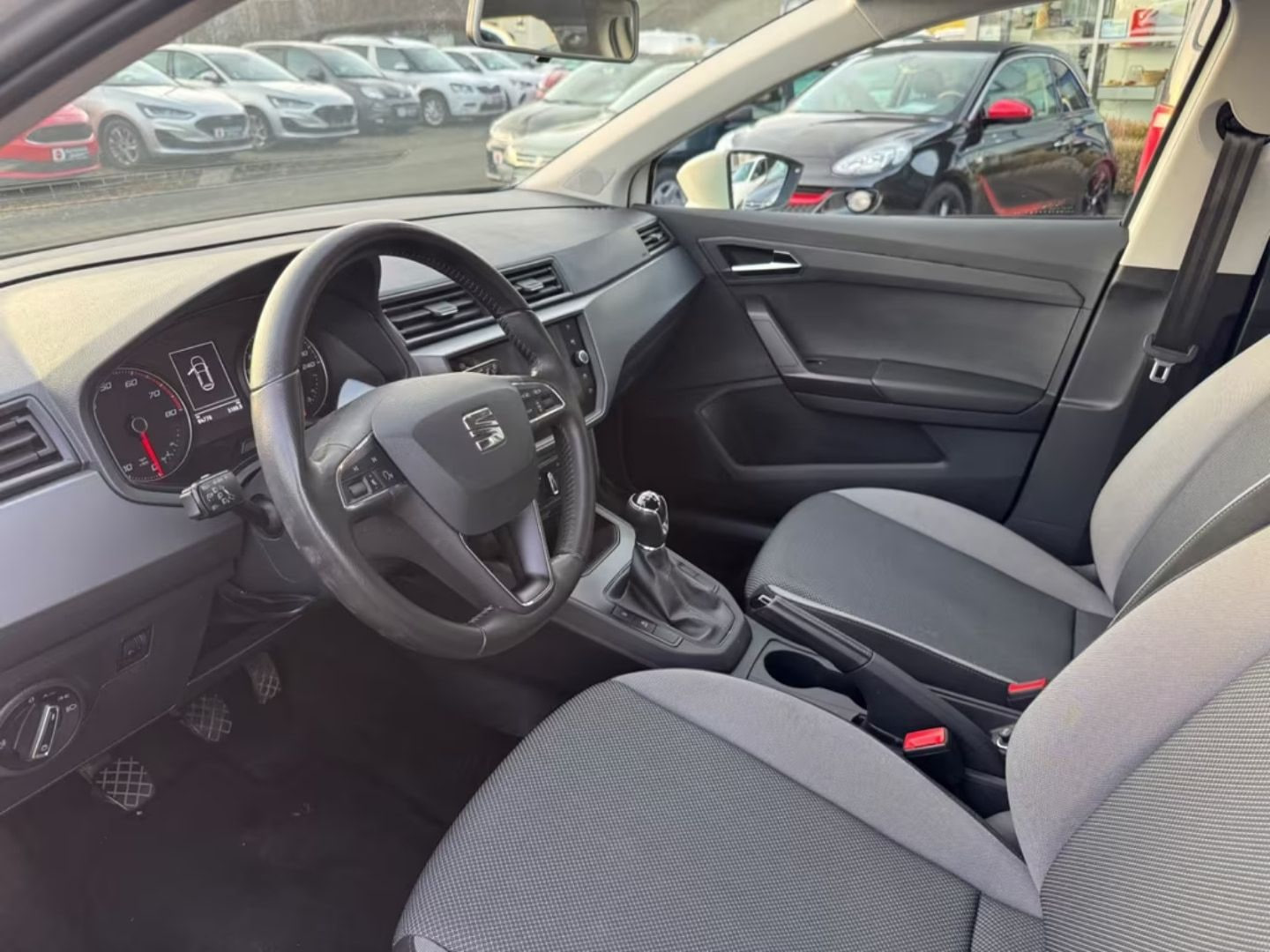 Seat Ibiza — фото 8