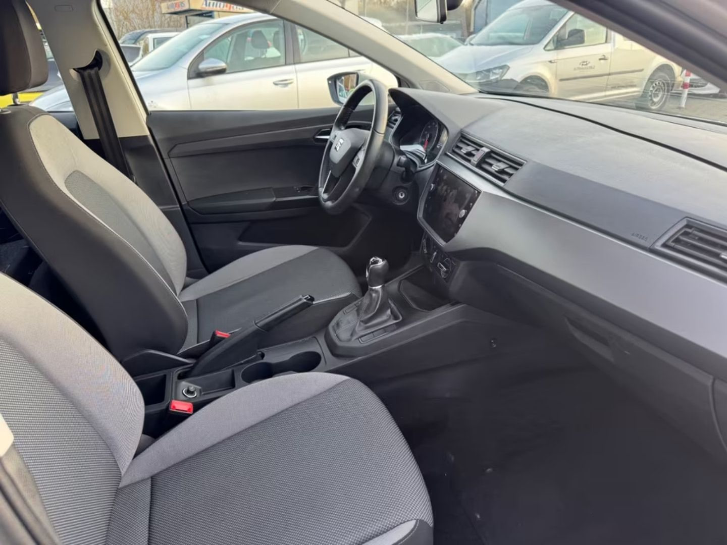 Seat Ibiza — фото 11