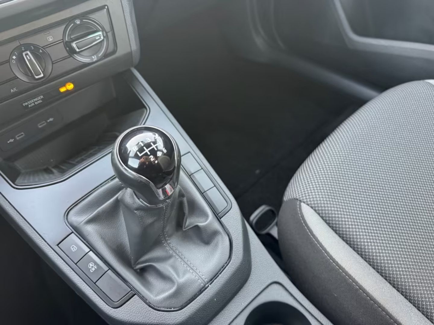 Seat Ibiza — фото 15