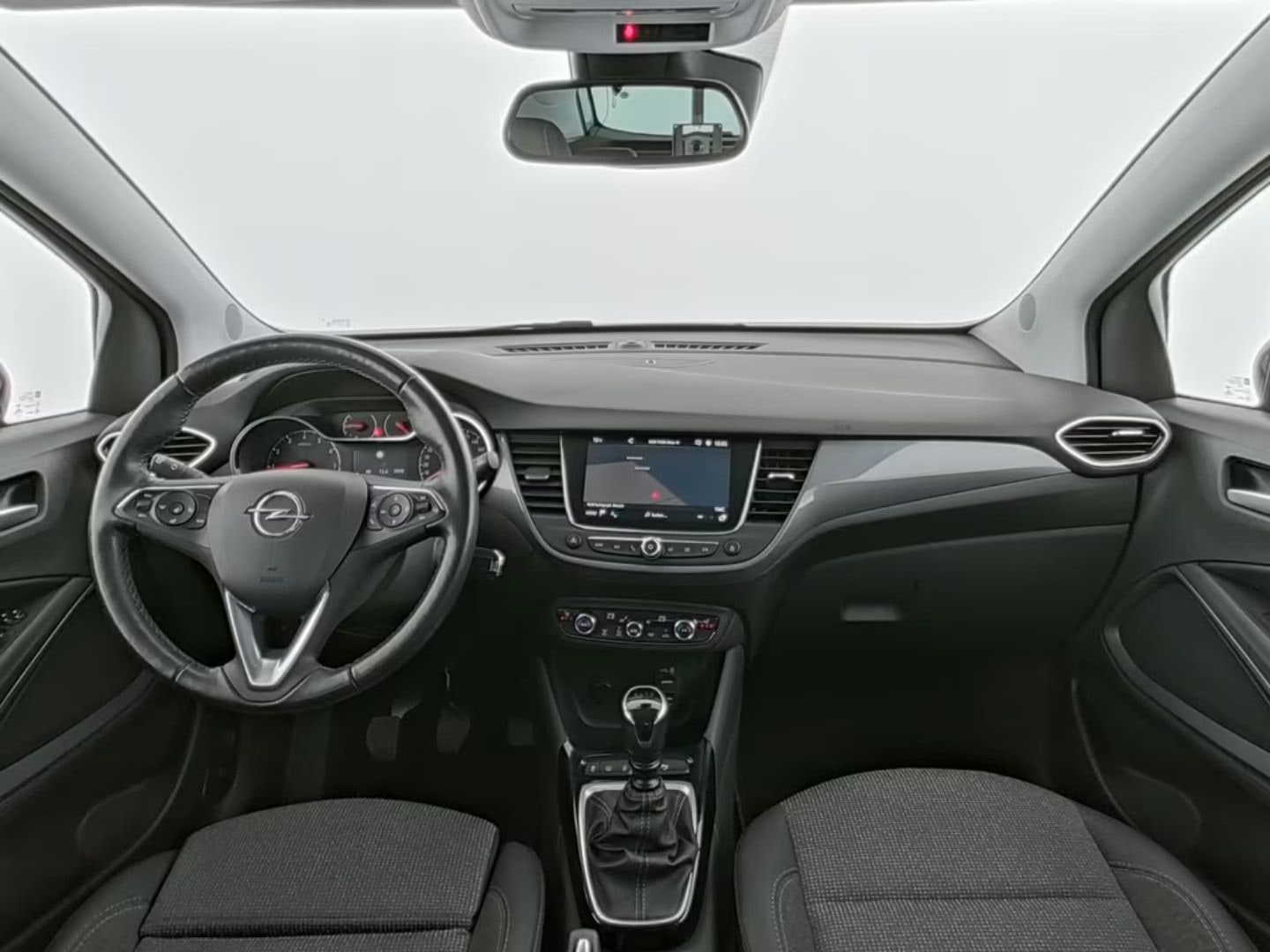 Opel Crossland (X) — фото 10