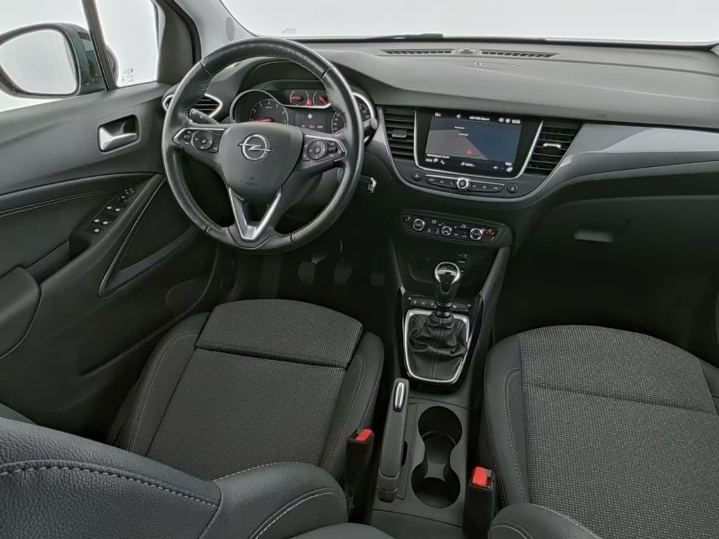 Opel Crossland (X) — фото 15
