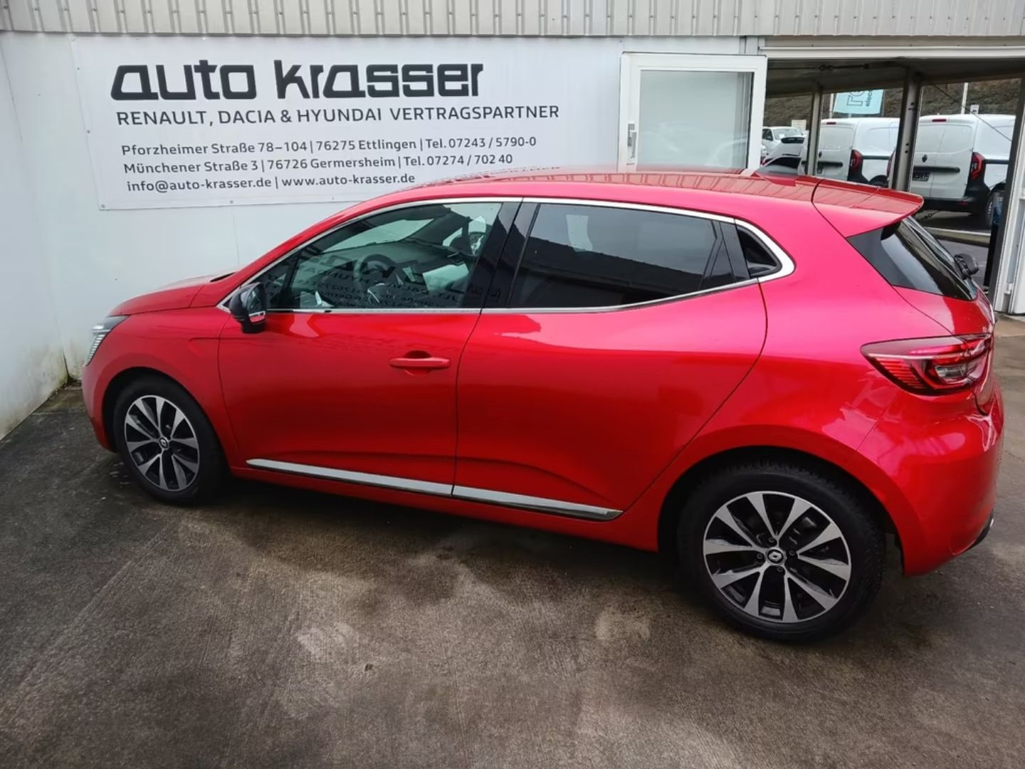 Renault Clio — фото 12