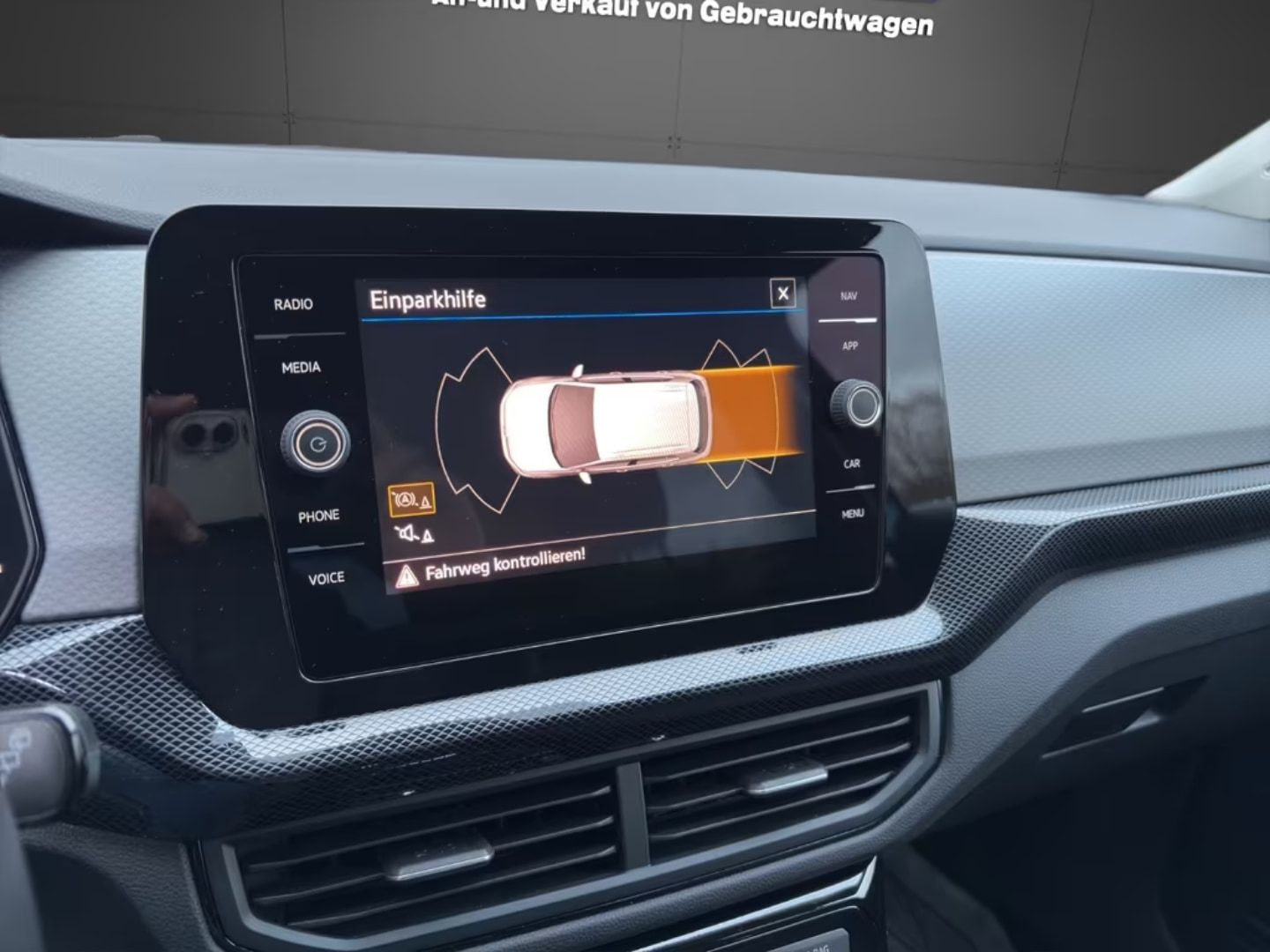 Volkswagen T-Cross — фото 9