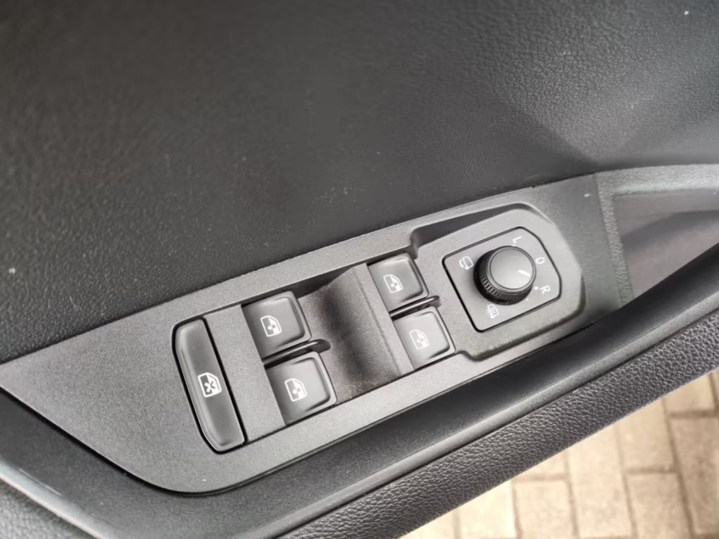 Skoda Karoq — фото 15