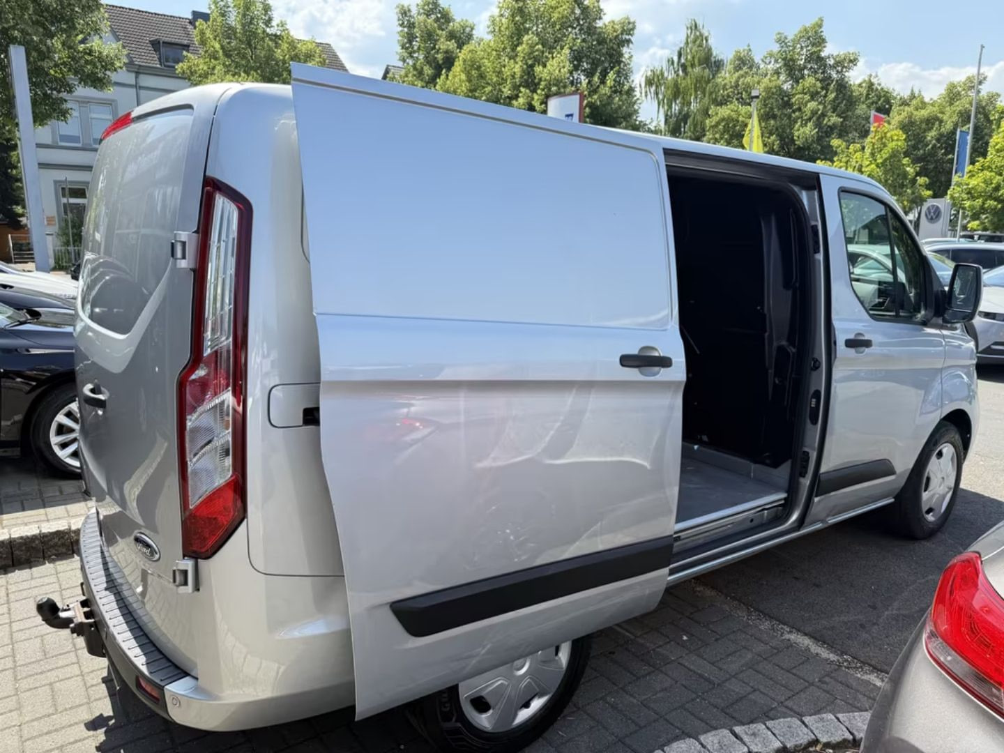 Ford Transit Custom — фото 12