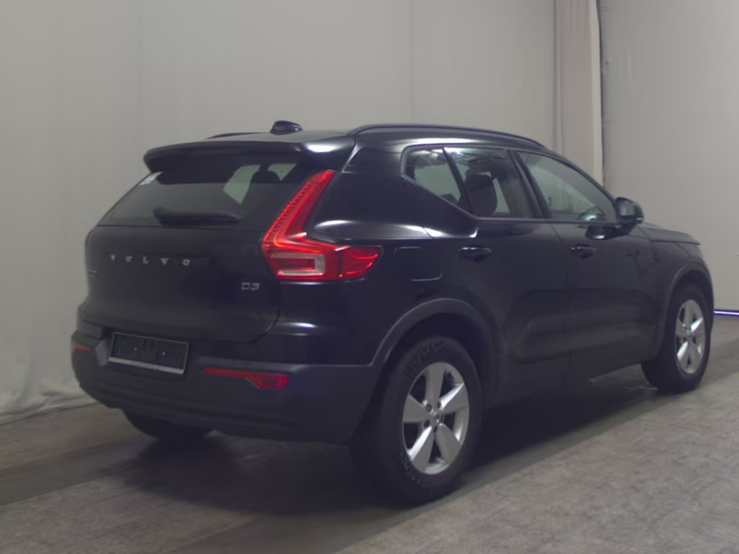 Volvo XC40 — фото 2