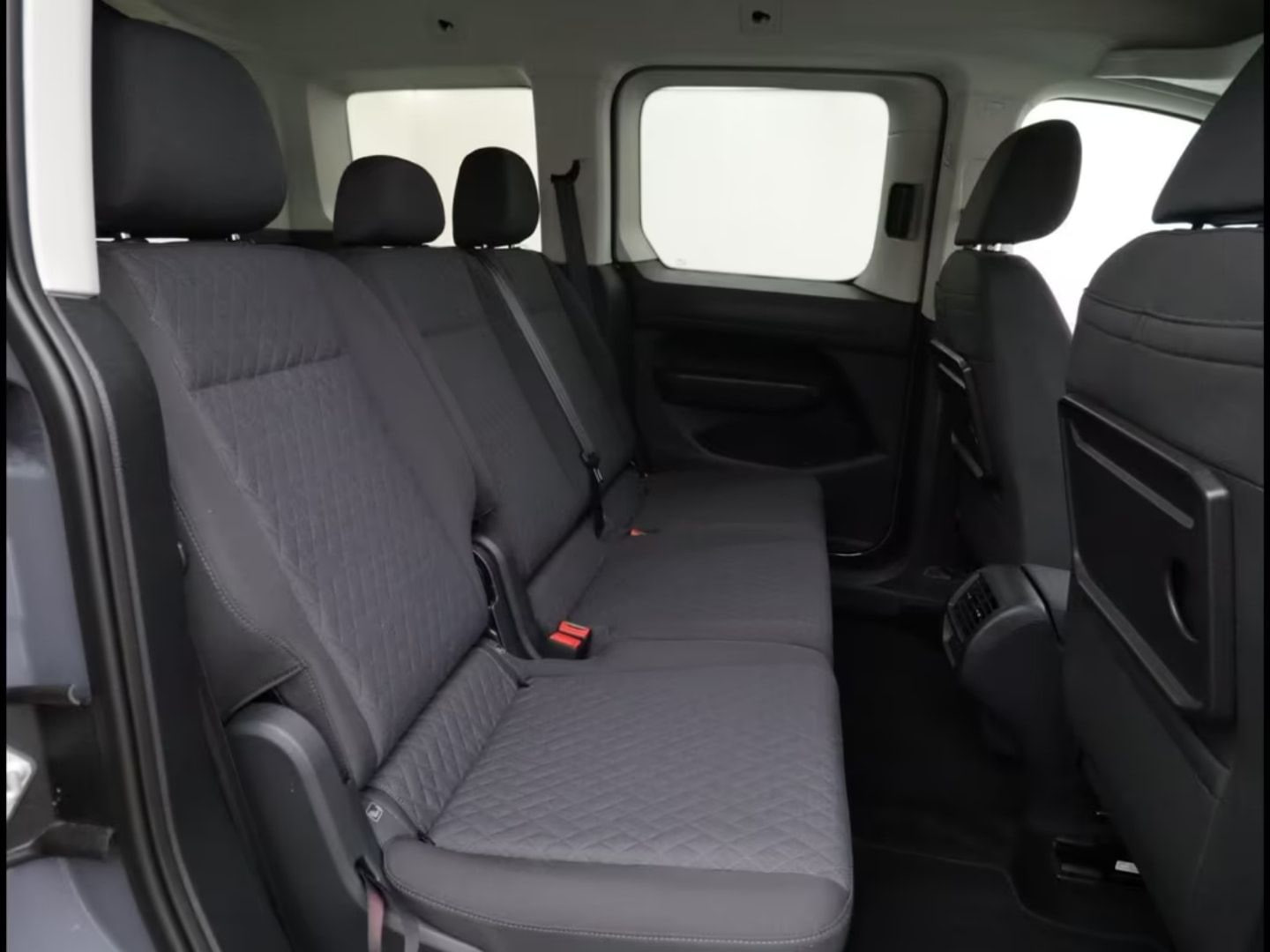 Volkswagen Caddy — фото 6