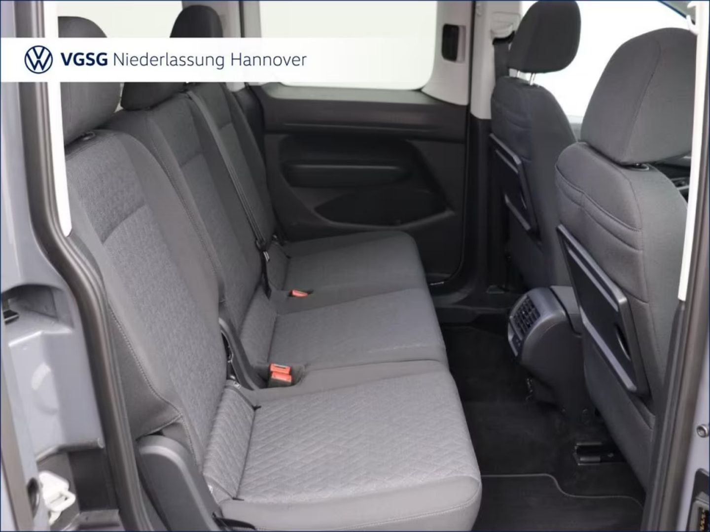 Volkswagen Caddy — фото 9
