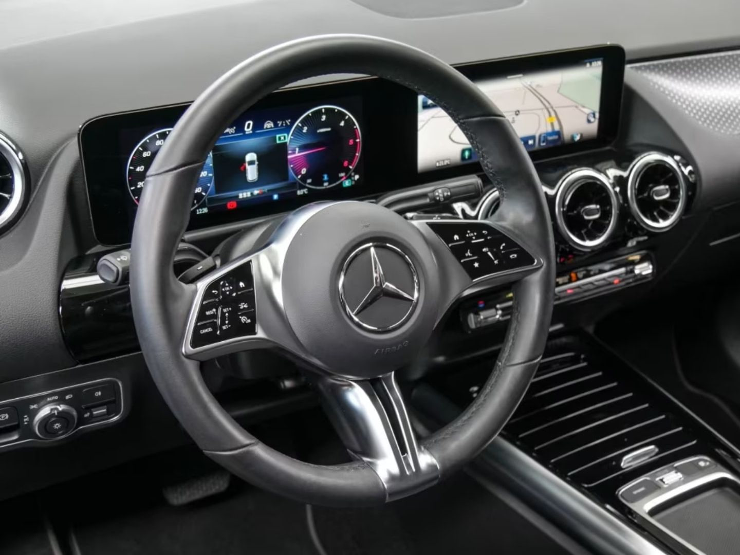 Mercedes-Benz B 200 — фото 14