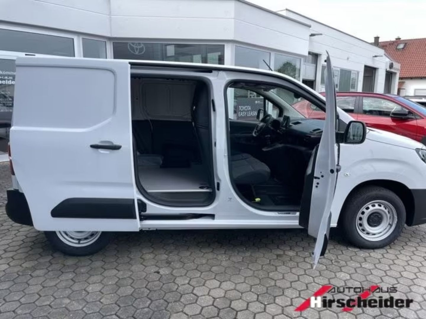 Toyota Proace City — фото 10