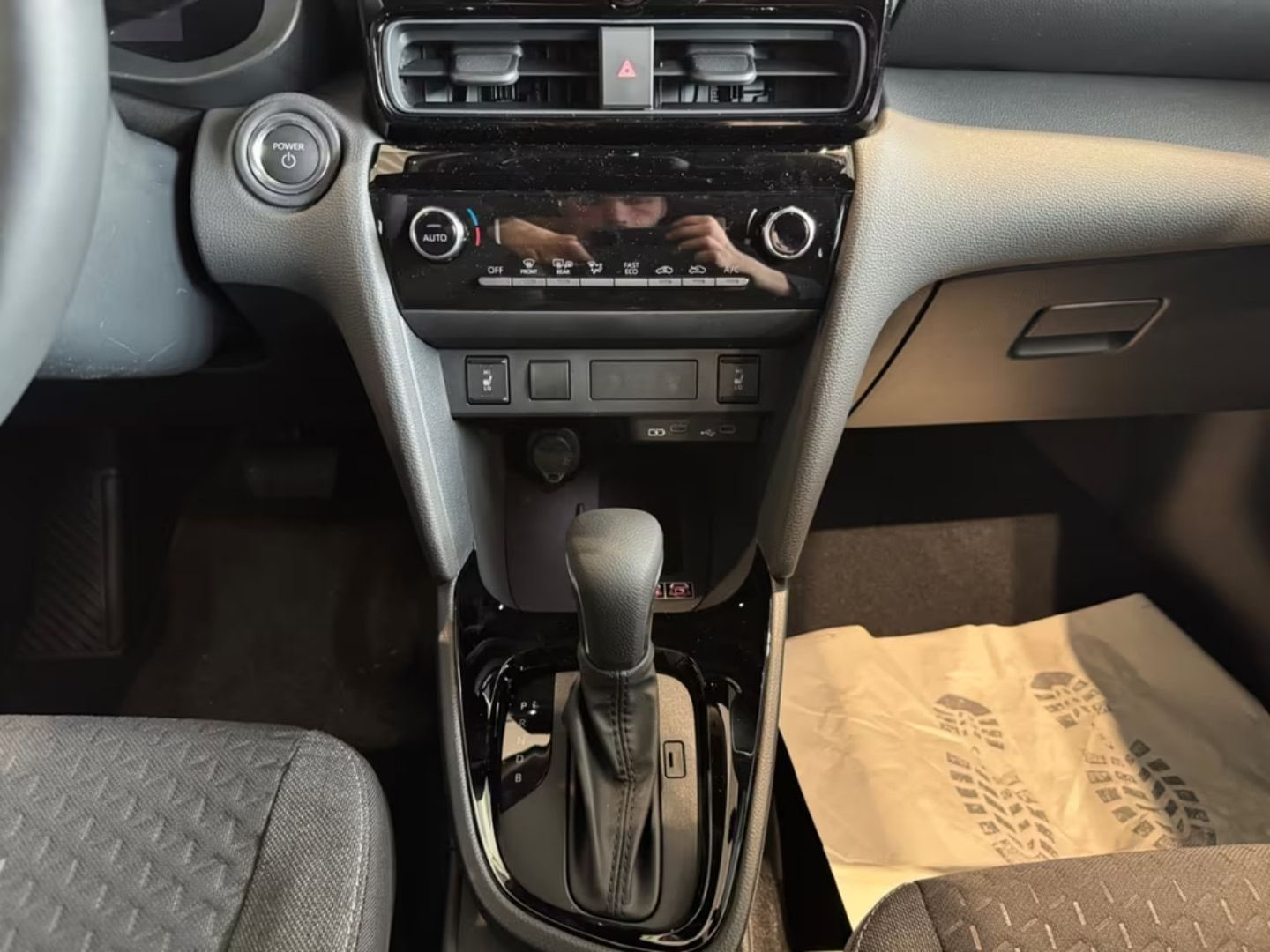Toyota Yaris Cross — фото 11