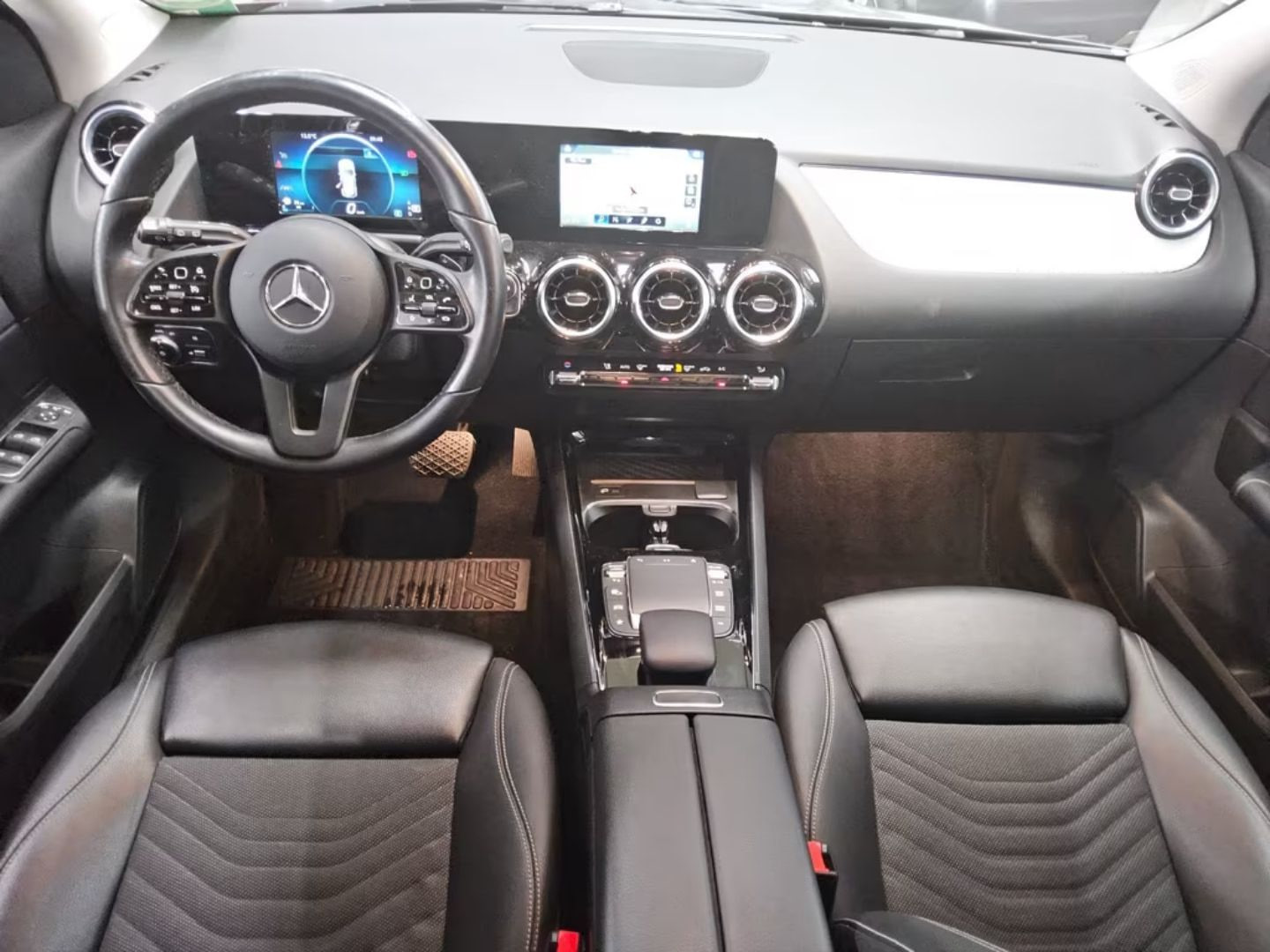 Mercedes-Benz GLA 200 — фото 4