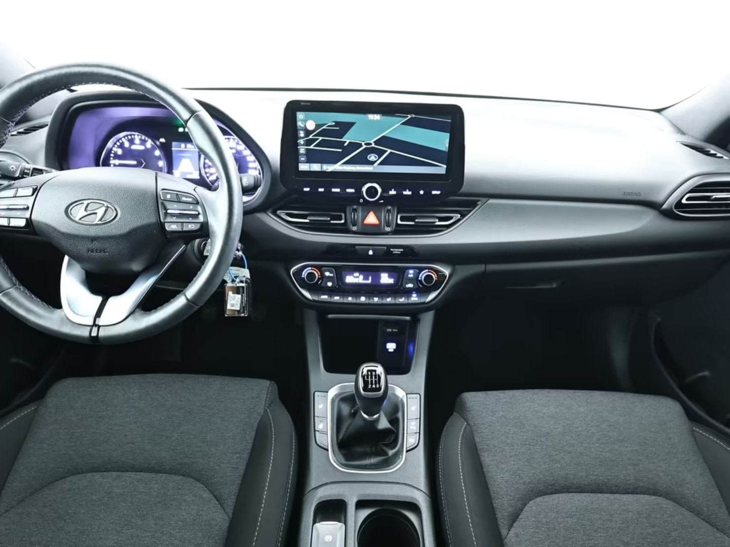 Hyundai i30 — фото 7