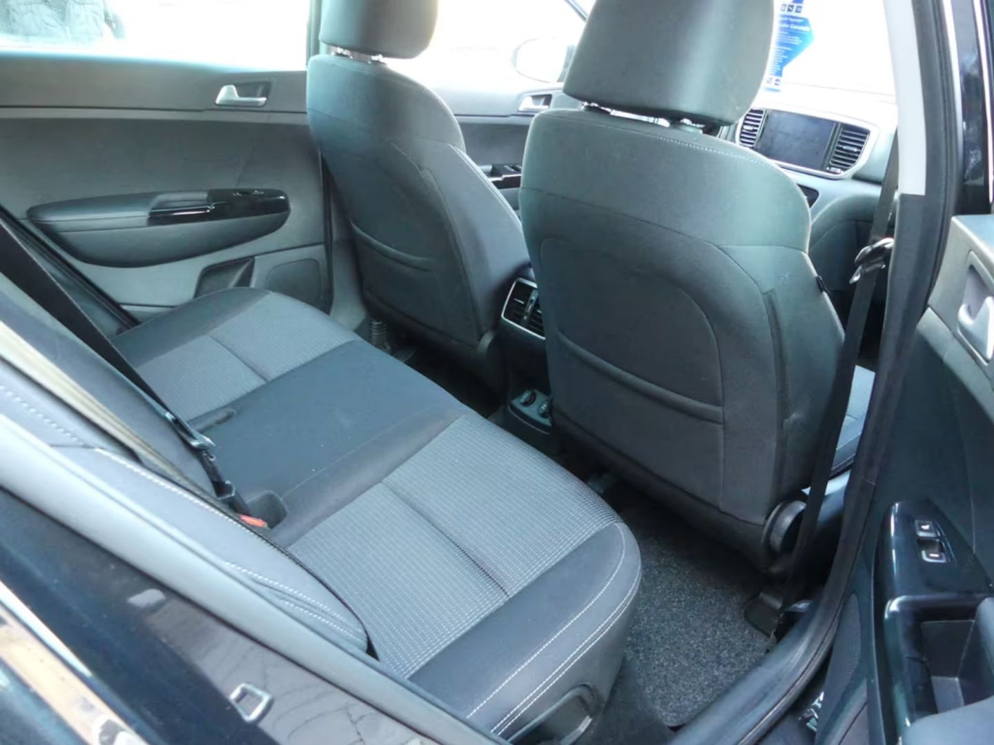 Kia Sportage — фото 9