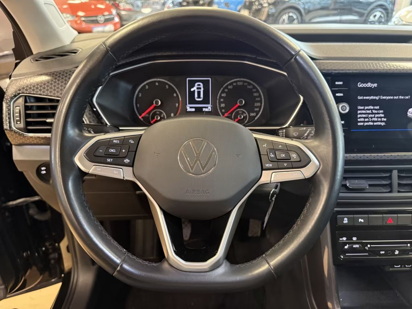 Volkswagen T-Cross — фото 11