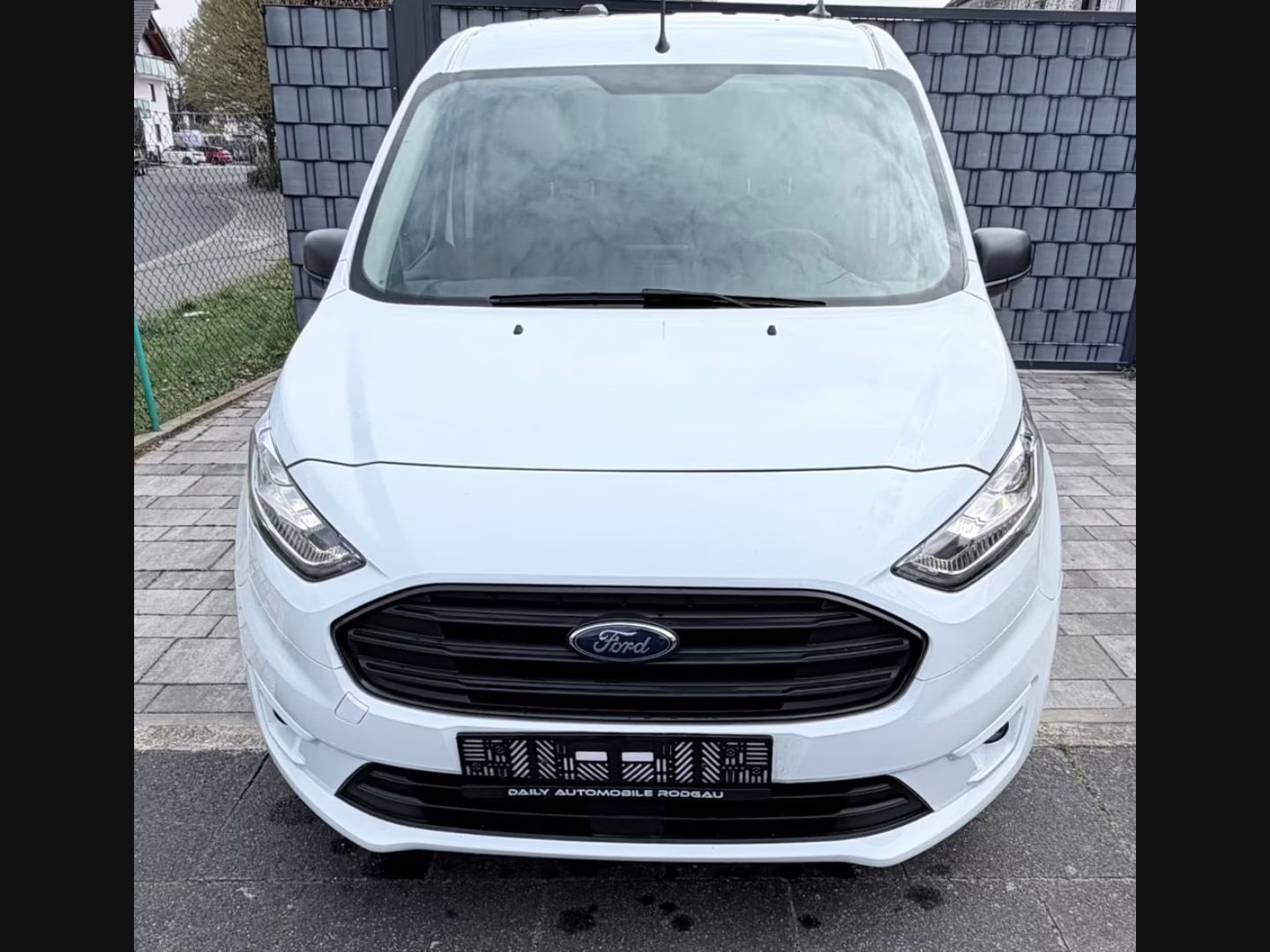 Ford Transit Connect — фото 6
