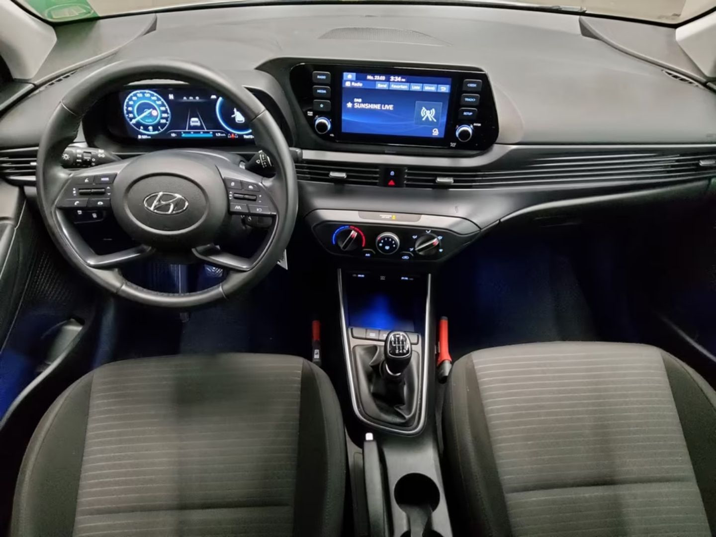 Hyundai i20 — фото 7