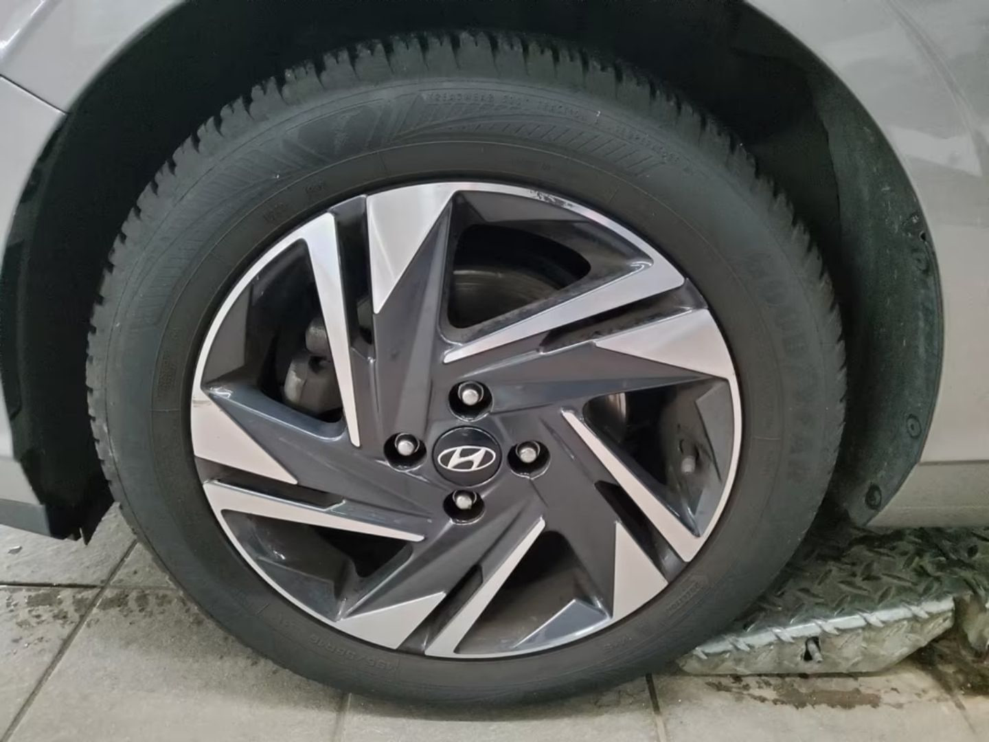 Hyundai i20 — фото 8