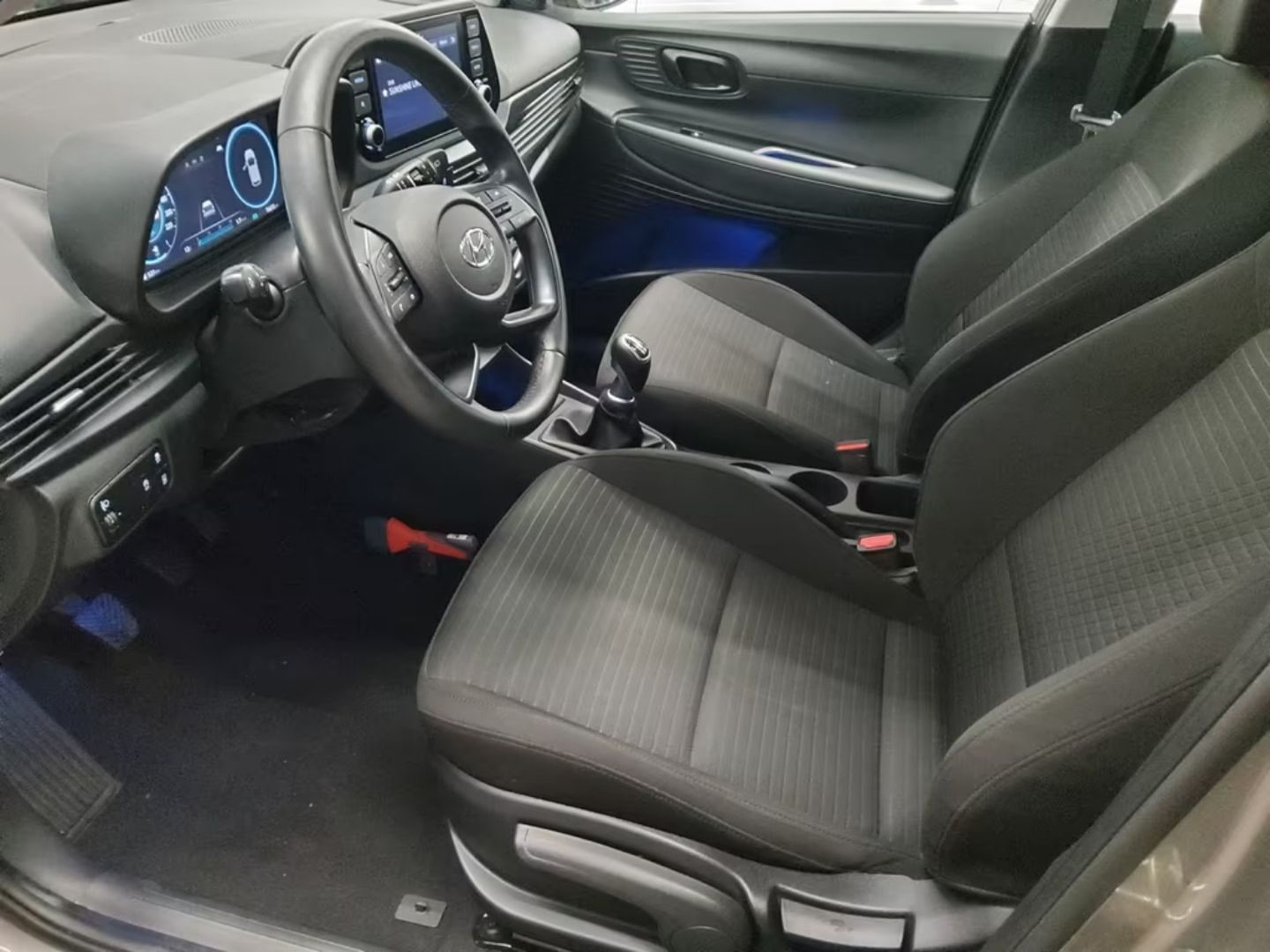 Hyundai i20 — фото 10