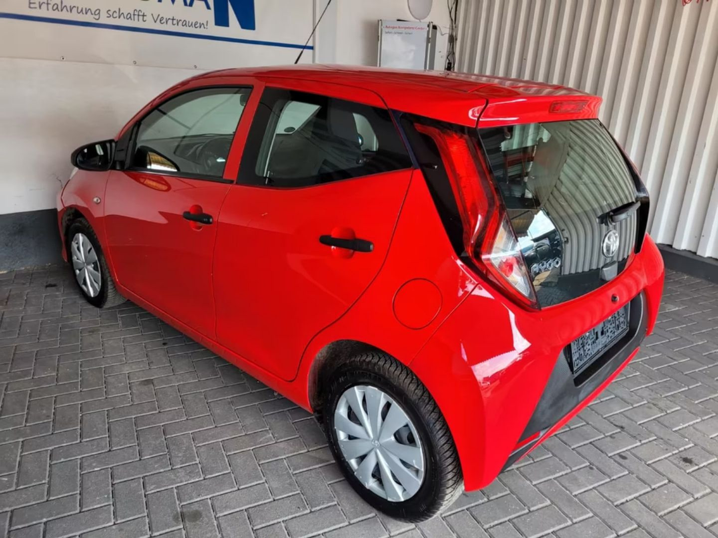 Toyota Aygo (X) — фото 2