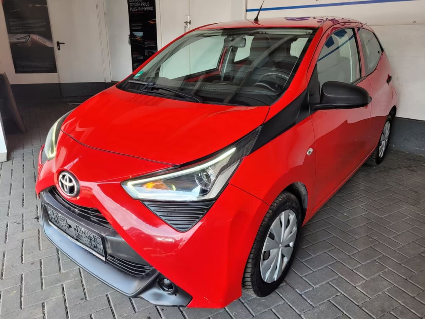 Toyota Aygo (X) — фото 7