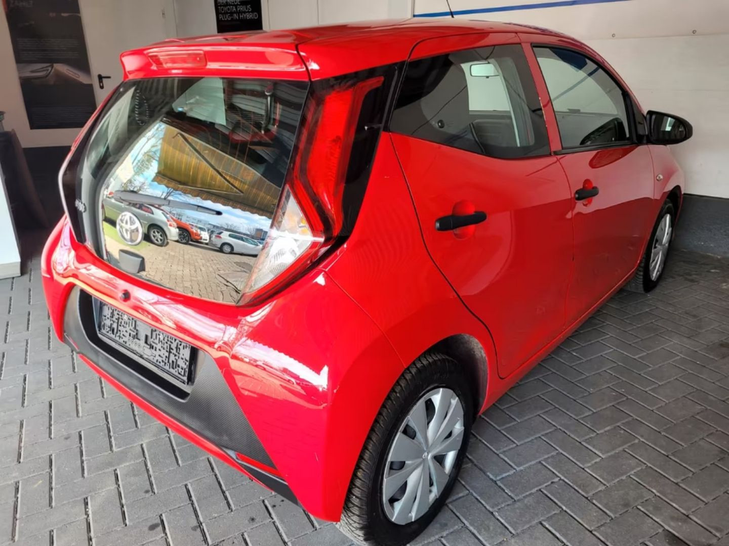 Toyota Aygo (X) — фото 10