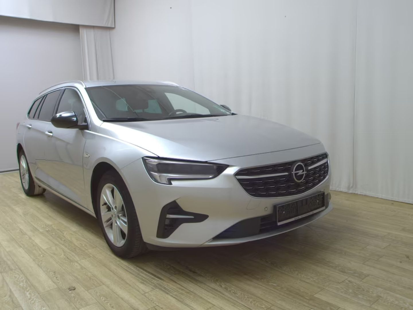 Opel Insignia — фото 4