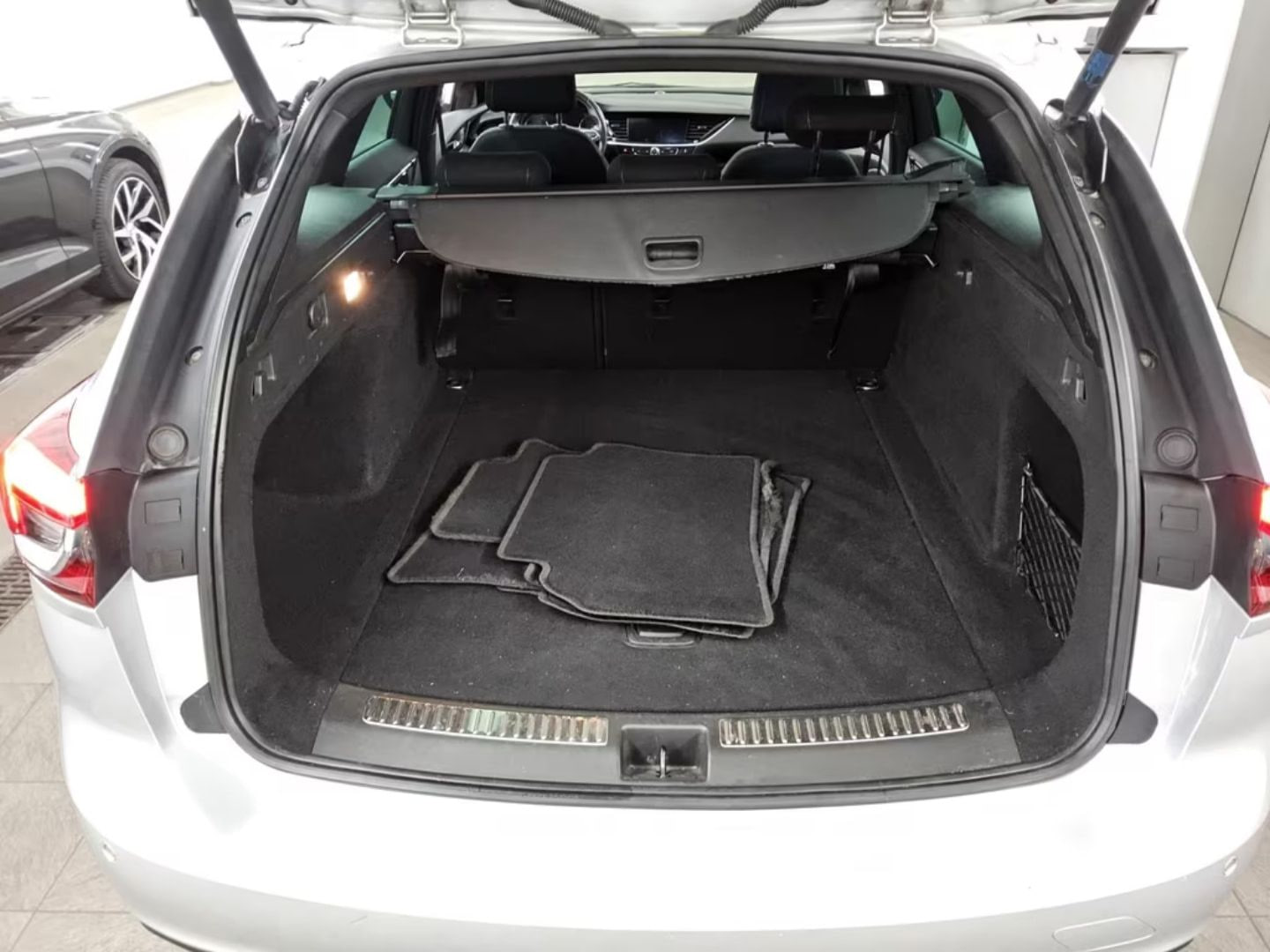 Opel Insignia — фото 7
