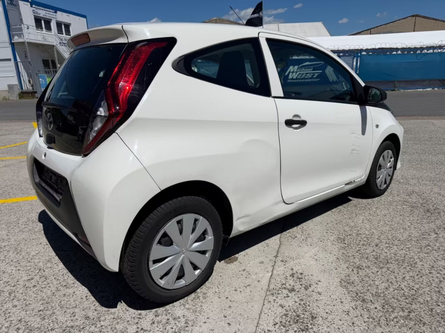 Toyota Aygo (X) — фото 7