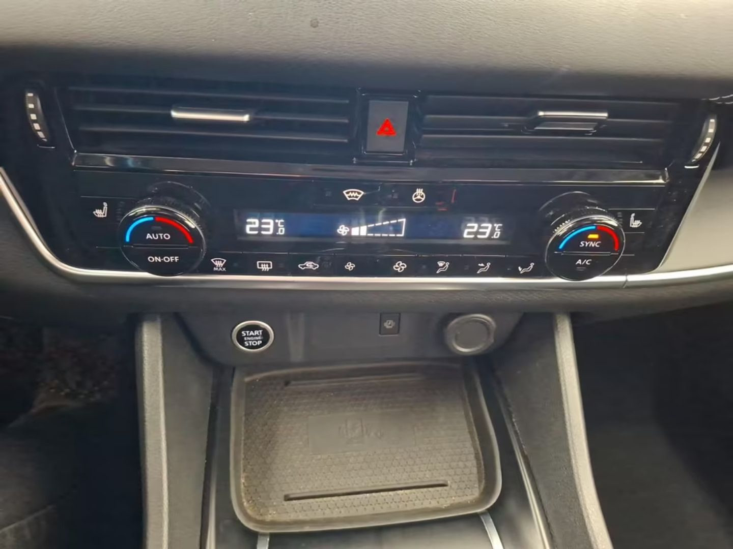 Nissan Qashqai — фото 10