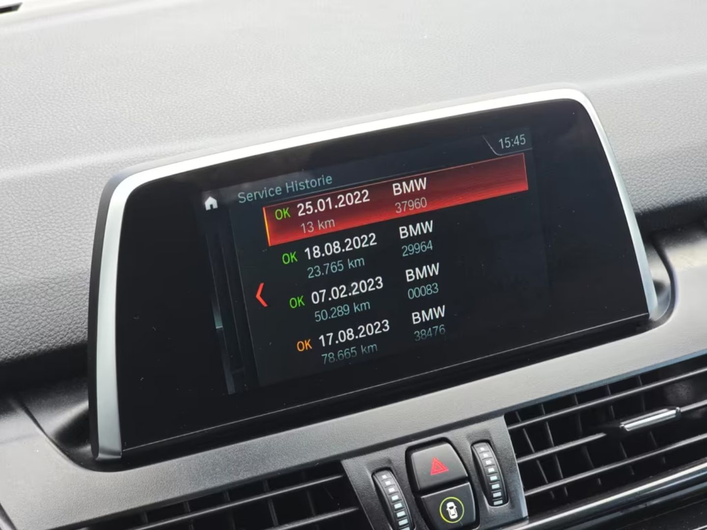 BMW 218 Gran Tourer — фото 4