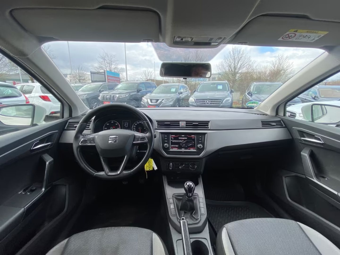Seat Ibiza — фото 10
