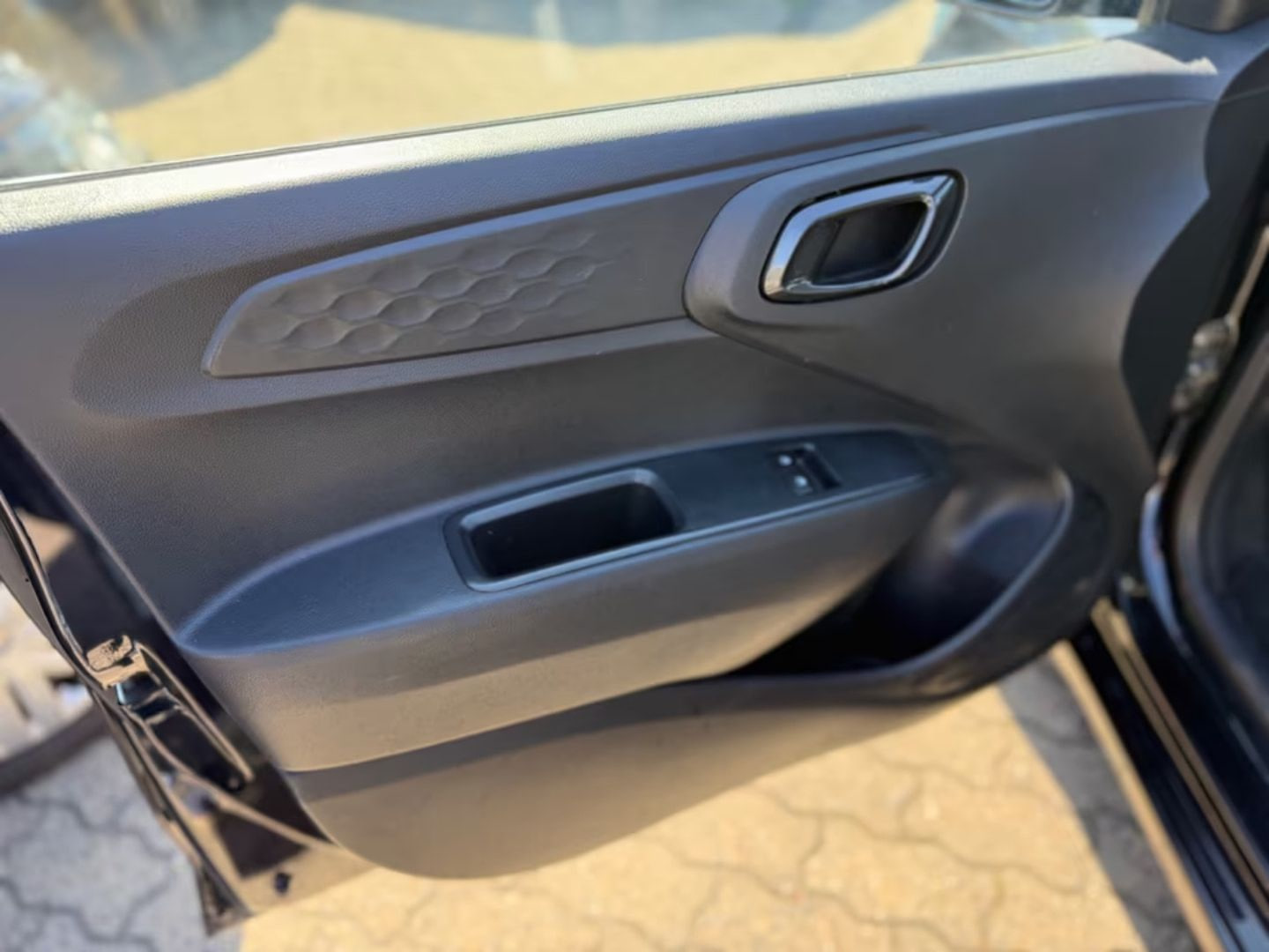 Hyundai i10 — фото 3