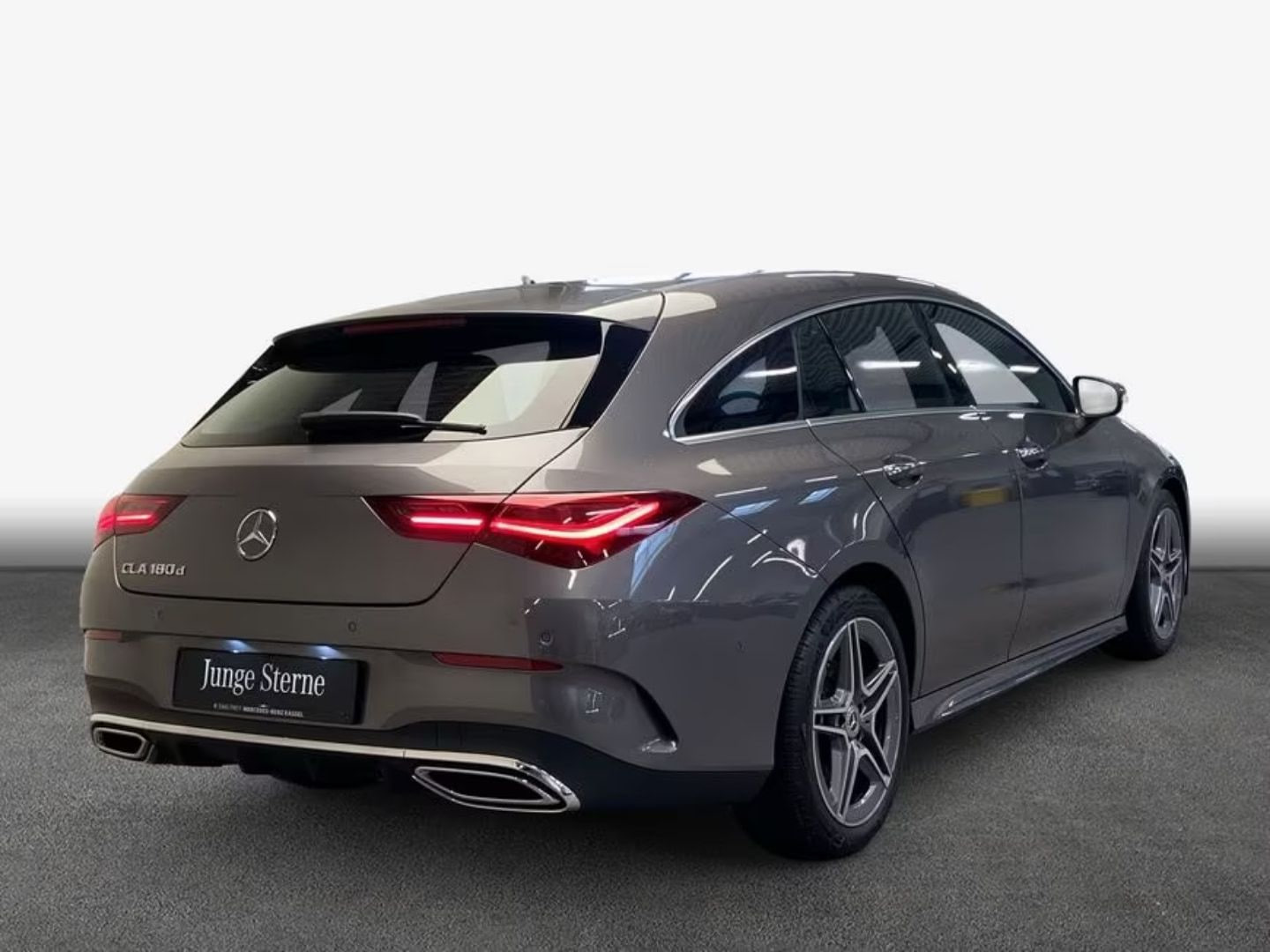 Mercedes-Benz CLA 180 Shooting Brake — фото 3