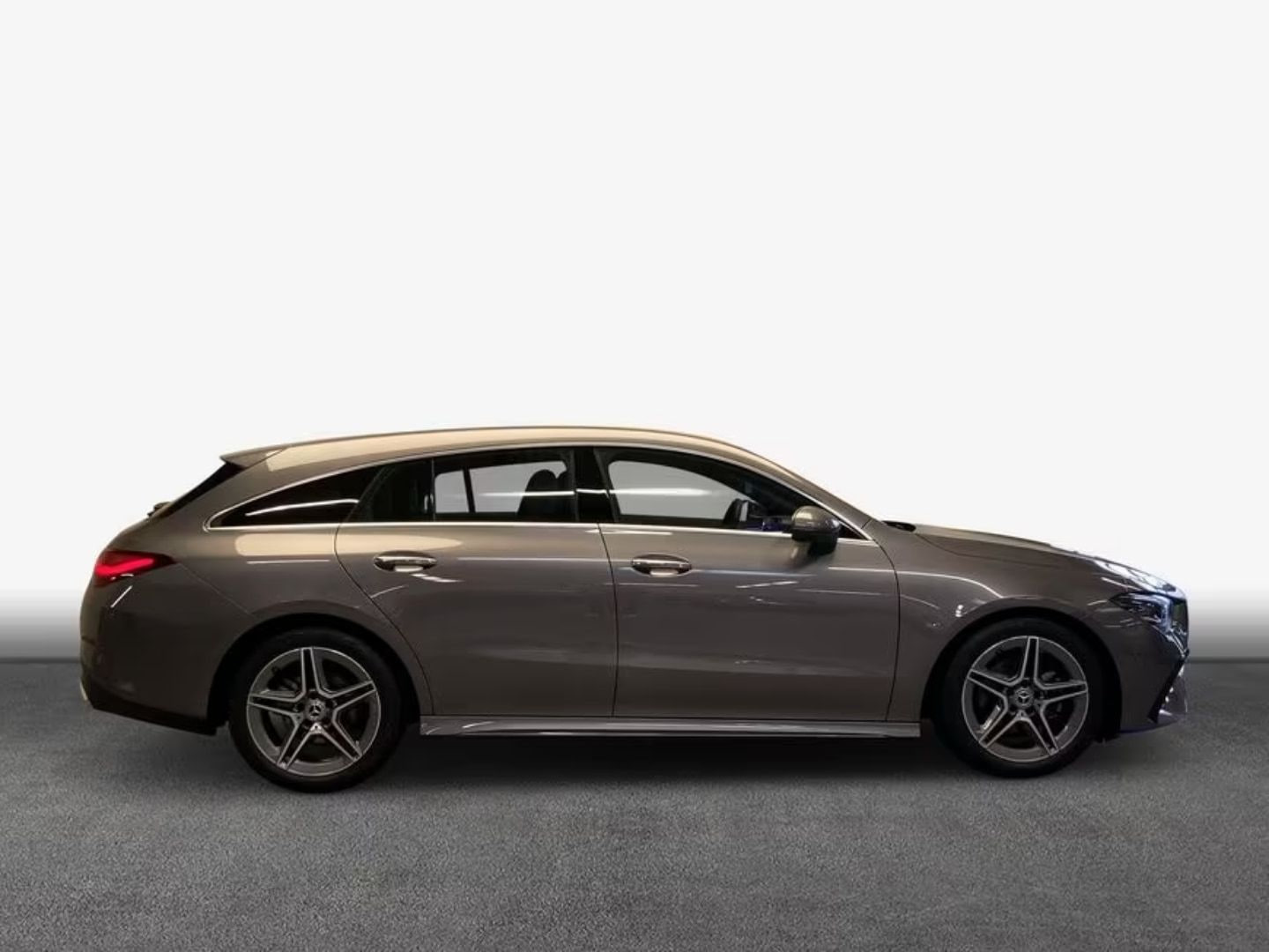 Mercedes-Benz CLA 180 Shooting Brake — фото 5